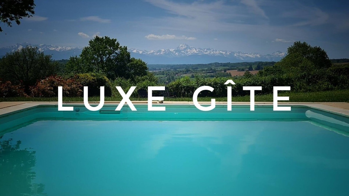 Saint-Loup-en-Comminges Cottage | Luxury gîte with PRIVATE SWIMMING POOL and breathtaking views over the Pyrenees