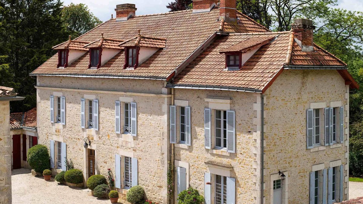 Sainte-Hermine House | Luxury French Manor House near the coast for short or long term rental