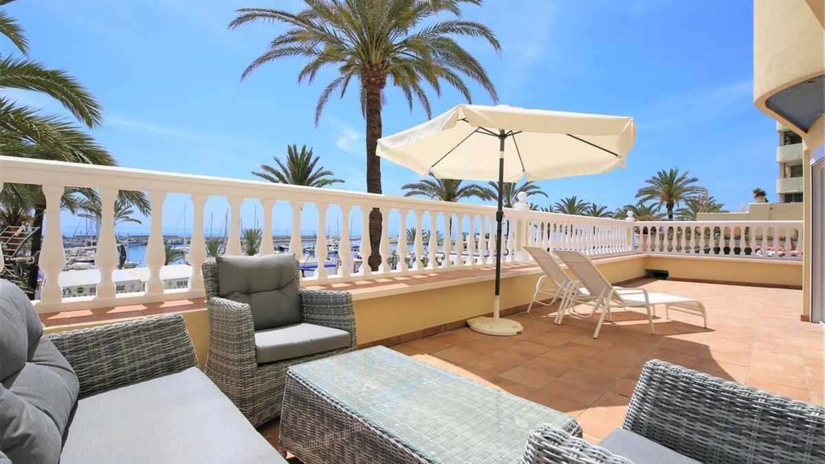 Estepona Apartment | Luxury front line apartment in the port, Front line Estepona marina close to beach and bars