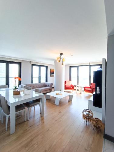 Kagithane Apartment | Luxury Fully Equipped 3BR 2BA Apartment by Siena Suites