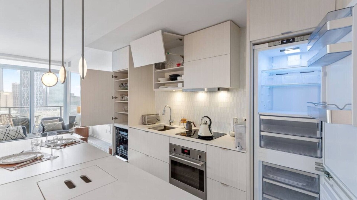 East Village Condo | Luxury Furnished 1BDR Condo | AC+Parking+firework