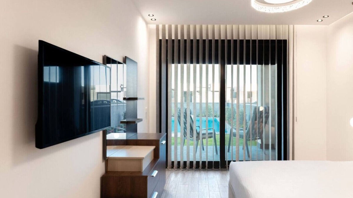 Ras Nasrani Villa | Luxury Getaway at Royal Sunny Beach
