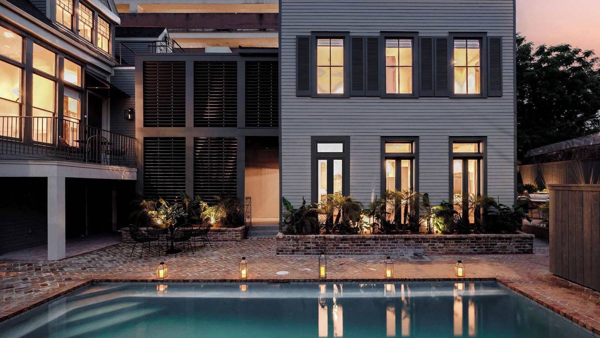 Touro Hotel | Luxury Garden District Retreat With Heated Pool