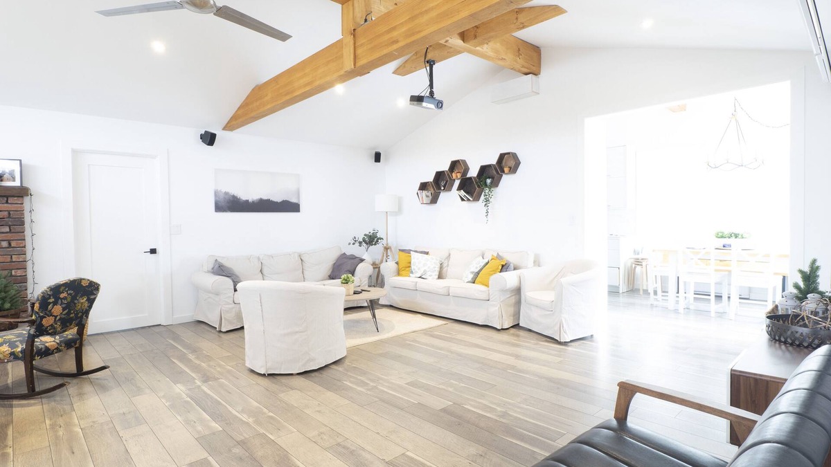 Bushkill House | Luxury getaway in PA closet to Shawnee and Best Snow Tubing
