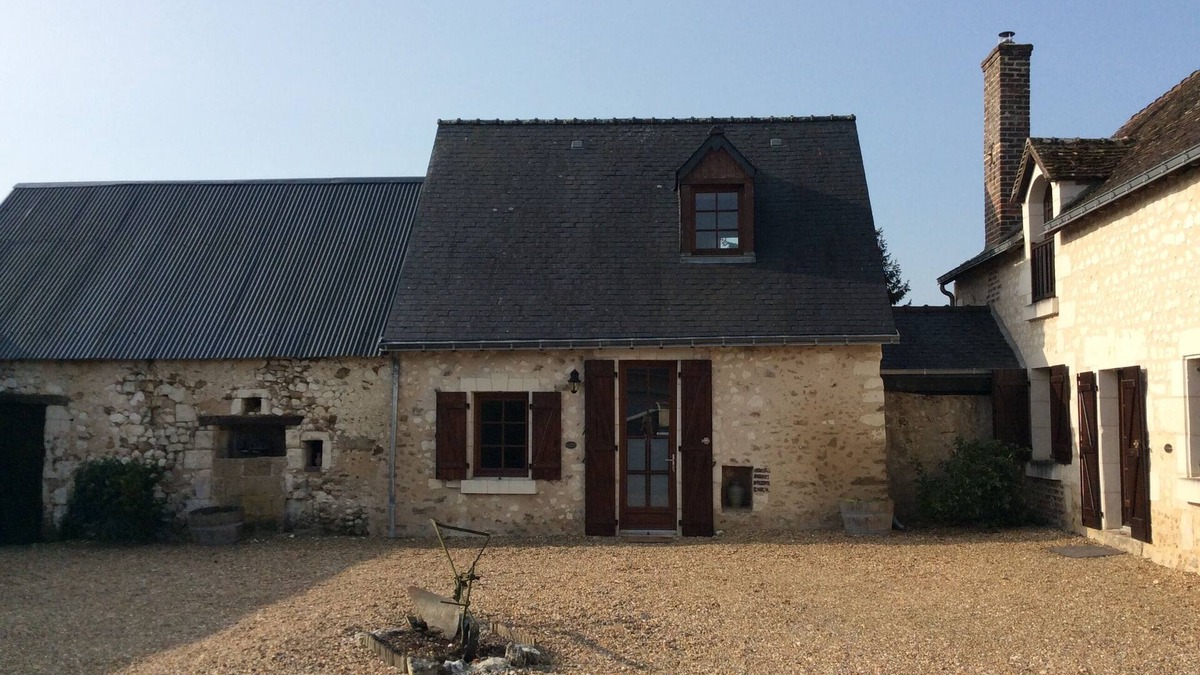 Vaas House | Luxury gite close to Le Loir, cycle network, chateaux and wine region