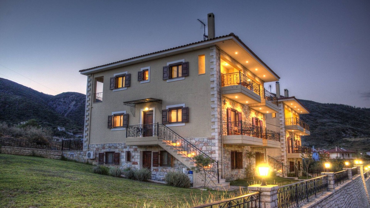 Platanitis Villa | Luxury Villa, panoramic sea view, peaceful surroundings, near Nafpaktos city