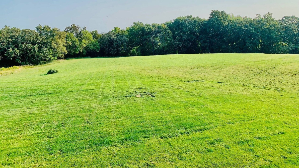 Winterset House | Luxury Guest Home in Beautiful Madison County