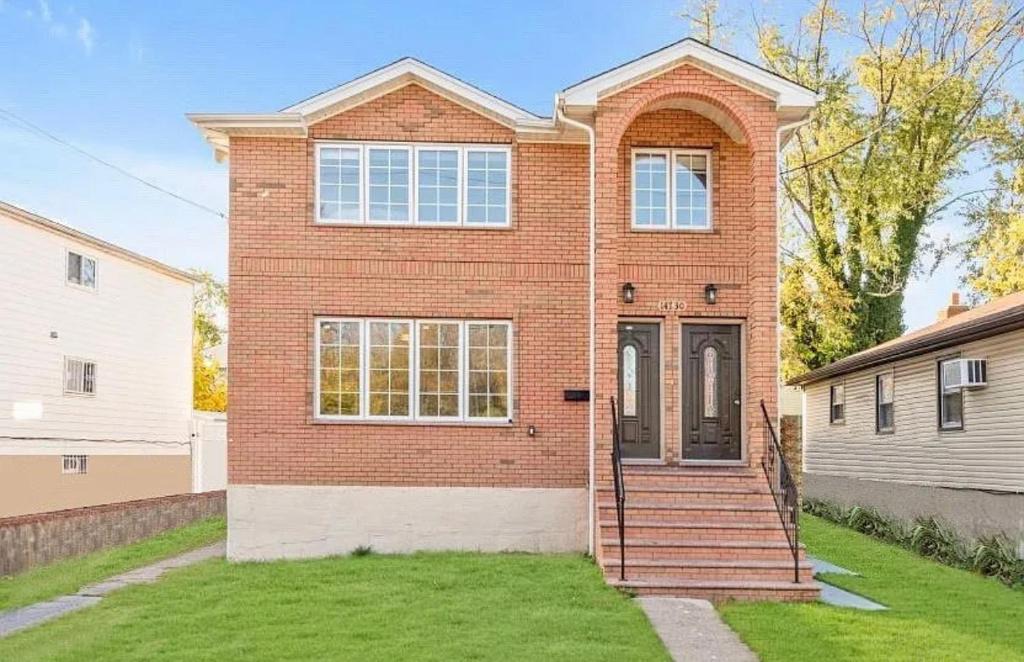 Queens House | Luxury Guest House - Cheap JFK Pick up & Drop Off Available