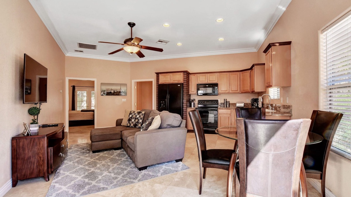 Las Vegas House | Luxury guest house/Entire place