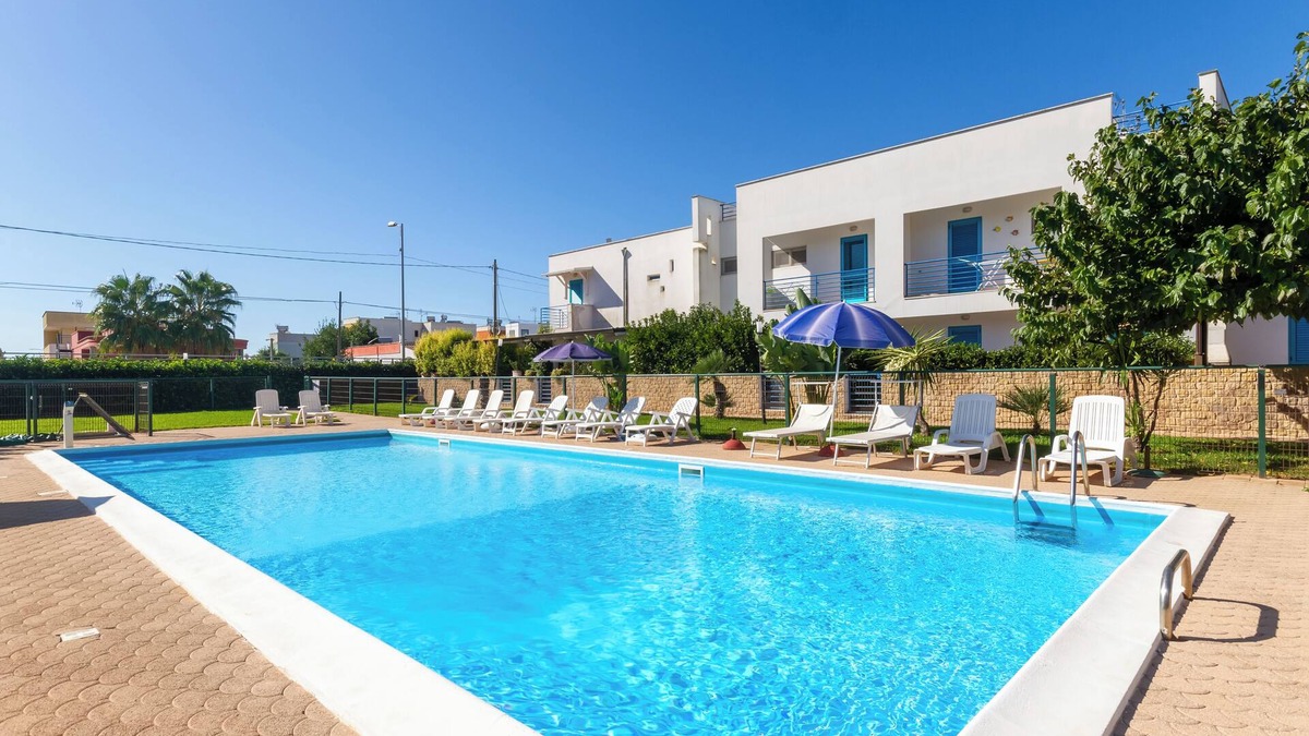 Boncore Apartment | Luxury Holiday House with Pool