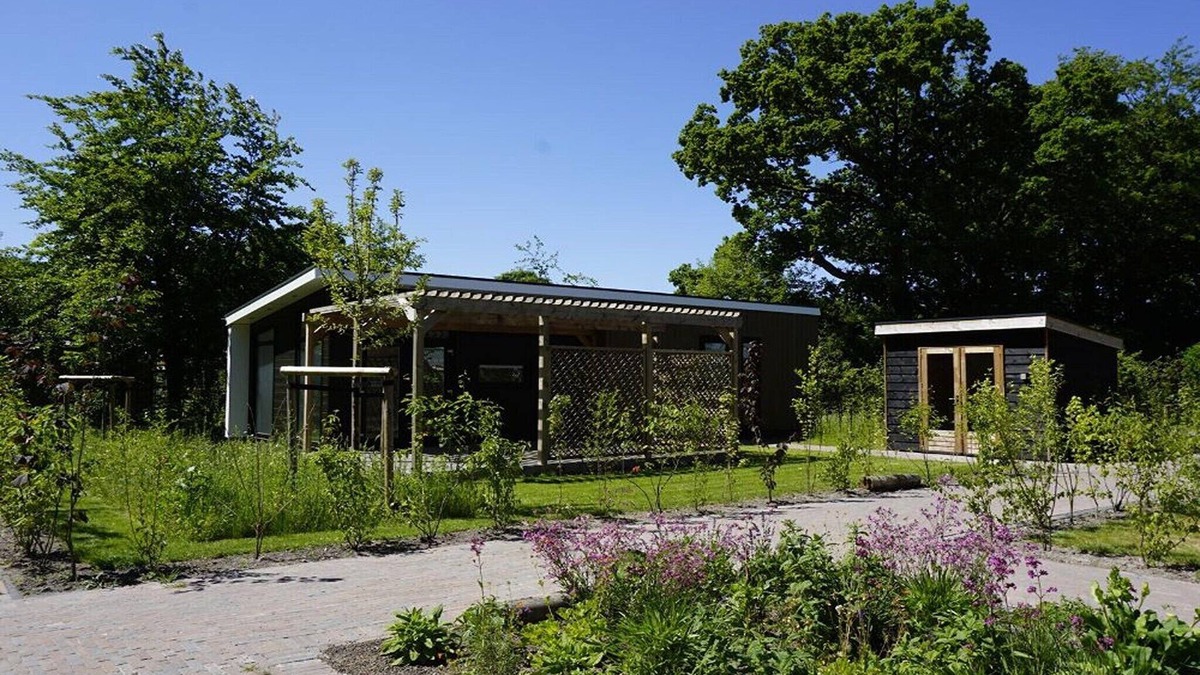 Sint Nicolaasga House | Luxury holiday home surrounded by water and forest