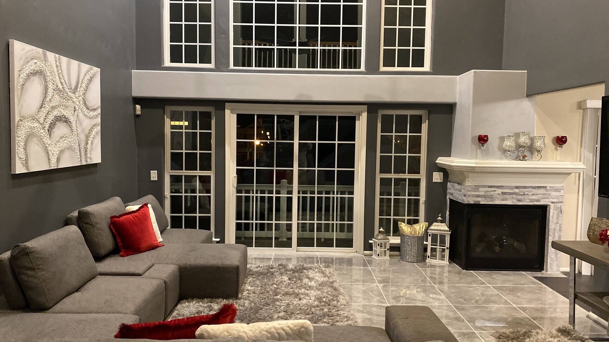 Churchland Condo | Luxury Home close to Rivers Casino and Va Beach!
