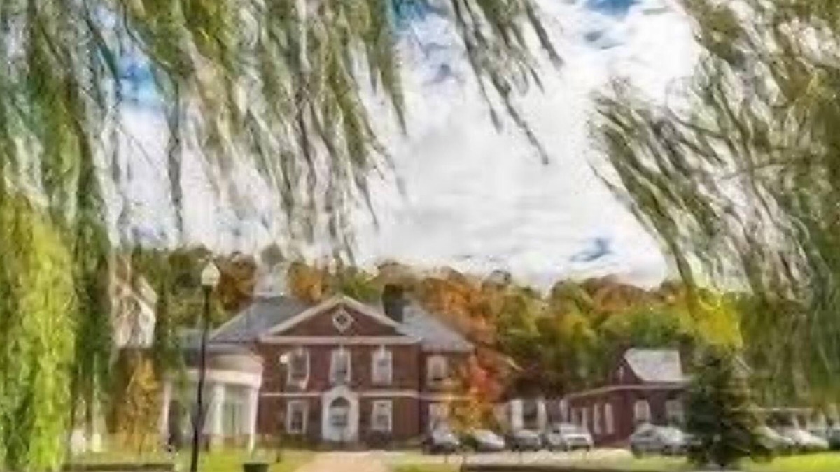 Mount Kisco House | Luxury home filled with books and art, with great access. Sleeps up to thirteen.