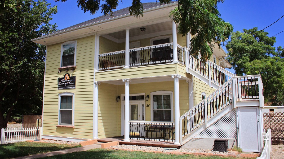 Moab House | Luxury Home in Central Moab – Walk to It All