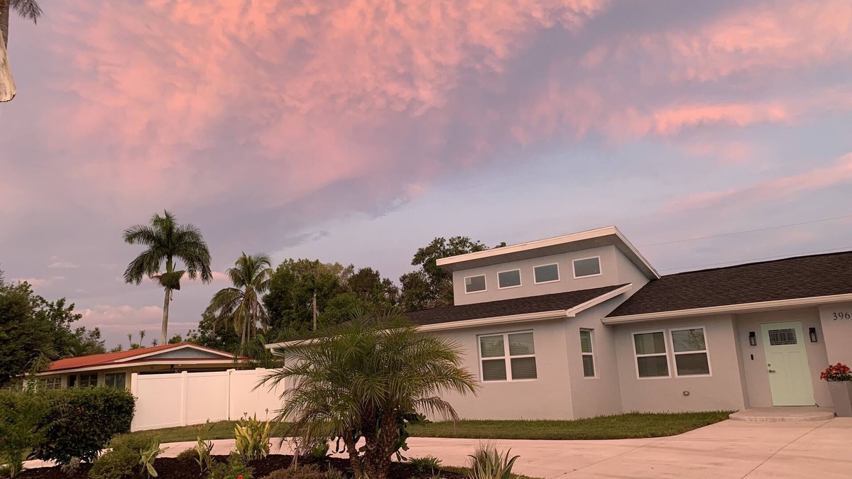 Fort Myers House | Luxury Home near Downtown Ft Myers