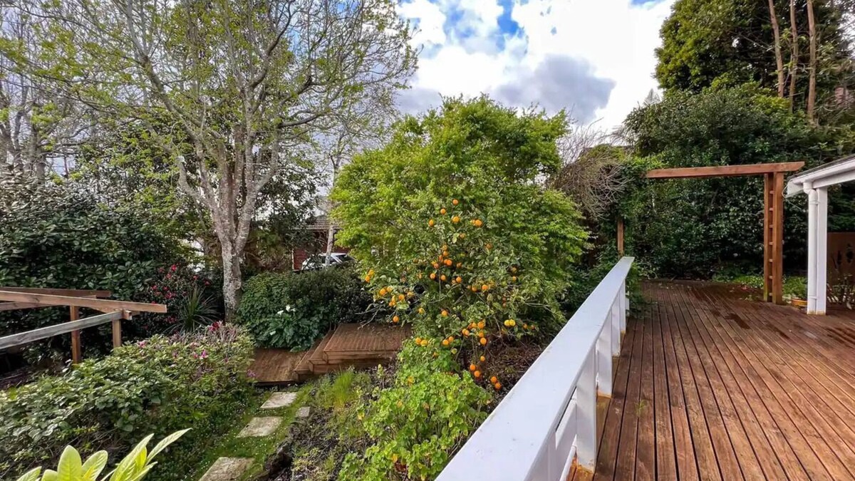 Torbay House | Luxury home near the loveliest and safest beaches