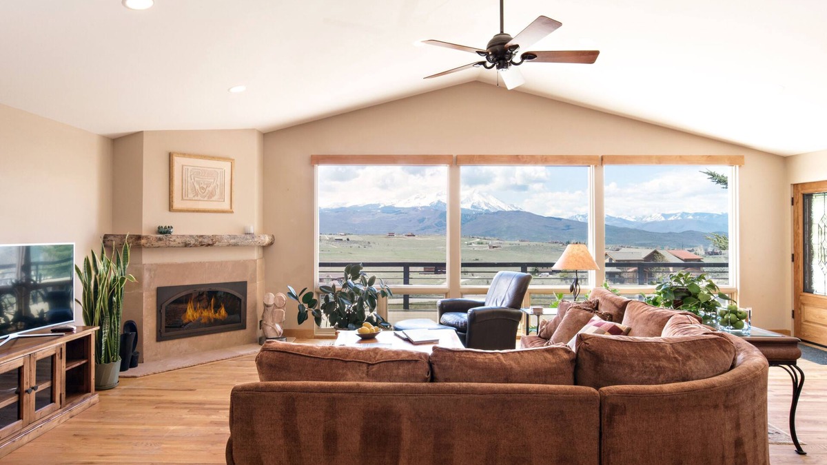 Missouri Heights House | Luxury Home w/Fireplace & Grill, Amazing MTN Views, Great Location, Near Skiing