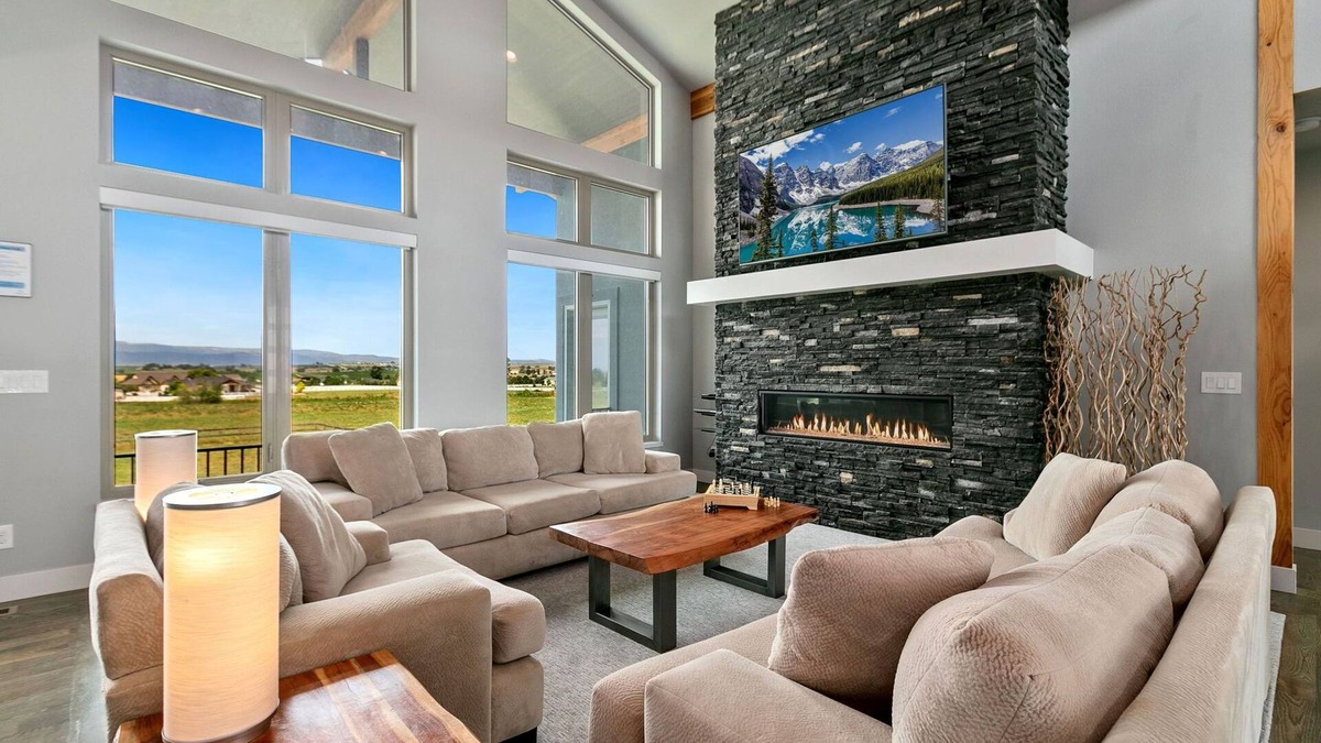 Galeton House | Luxury Home w/Spectacular Rocky Mtn Views!