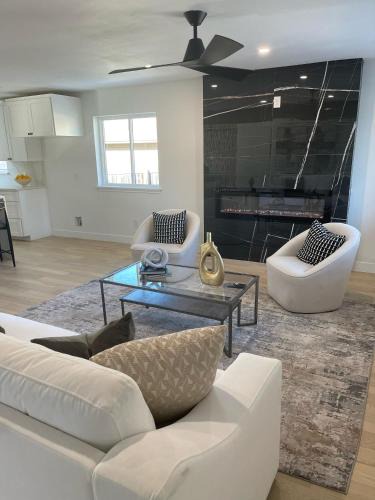 Northeast Dallas House | Luxury Home with 3 bedrooms in Dallas