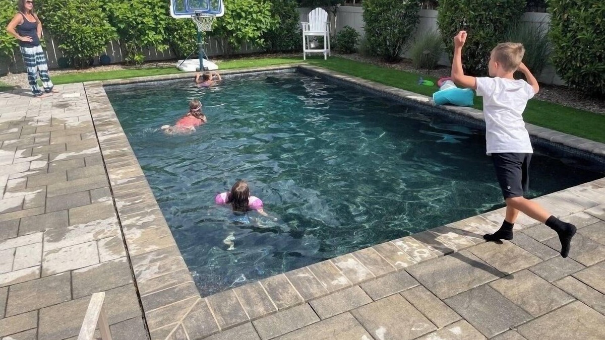 Avalon House | Luxury Home with Heated Pool, elevator & Steps to the beach. Ocean views!