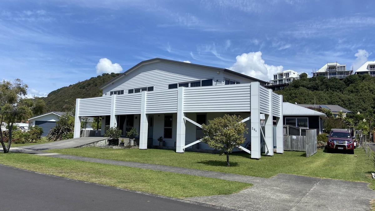 Bowentown House | Luxury Home with the Beach Across the Road