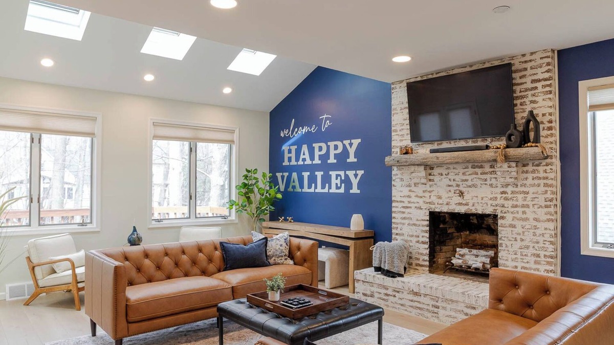 Park Forest Village House | Luxury Home with Game Room & Media Room ~10 mins to Stadium, Campus, Downtown