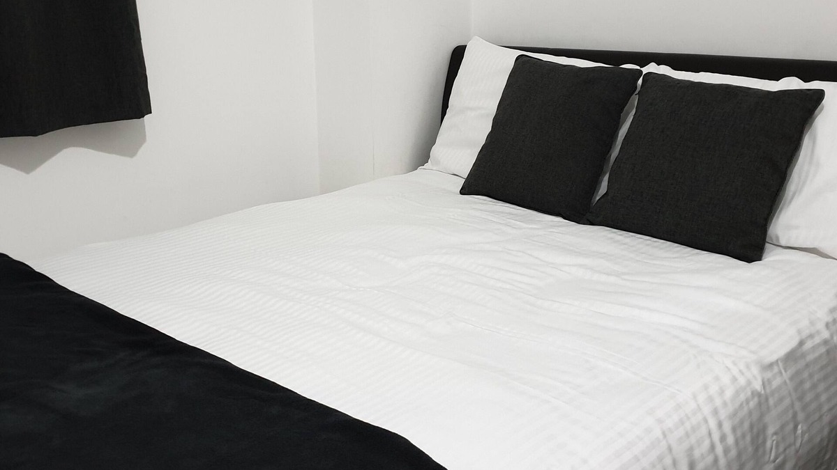Walsall House | Luxury Homestay in Walsall