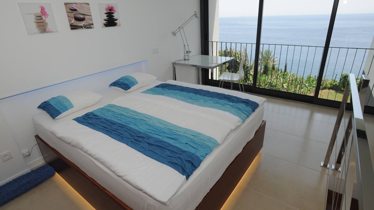 Arco da Calheta House | Luxury-House-Ensuite with Shower-Sea view-Casa Frangipani