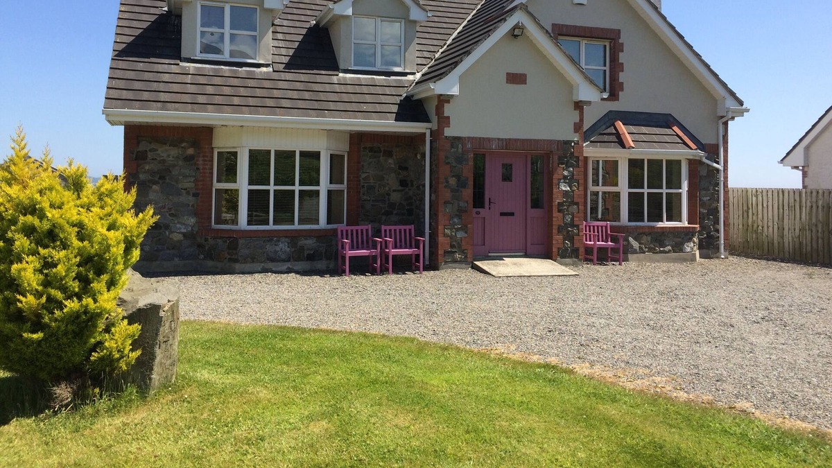 Carlingford House | Luxury House with Spectacular Views & Accommodation