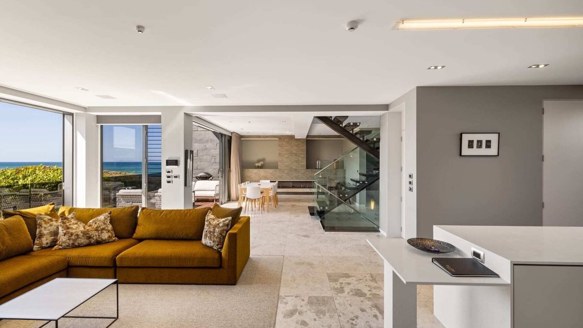 Mount Maunganui House | Luxury in Paradise - Sea Views, Beach and Spa