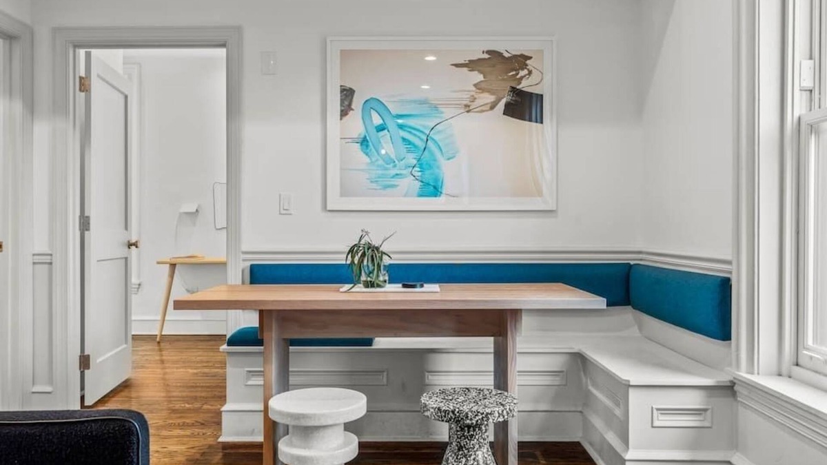 Southwest Center City Apartment | Luxury in Ritt Sq. | Parking | Hosted By StayRafa