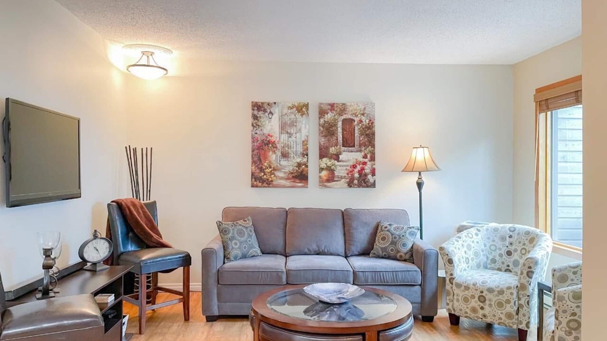East Kootenay Ski Chalet | Luxury in the mountains at Radium Villas
