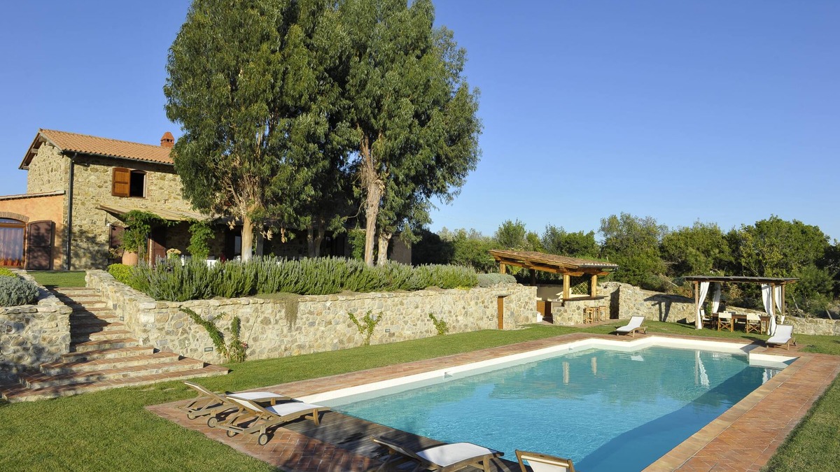 Monterotondo Marittimo Villa | Luxury stone house, large private pool and stunning seaview, 3 golf courses nearby