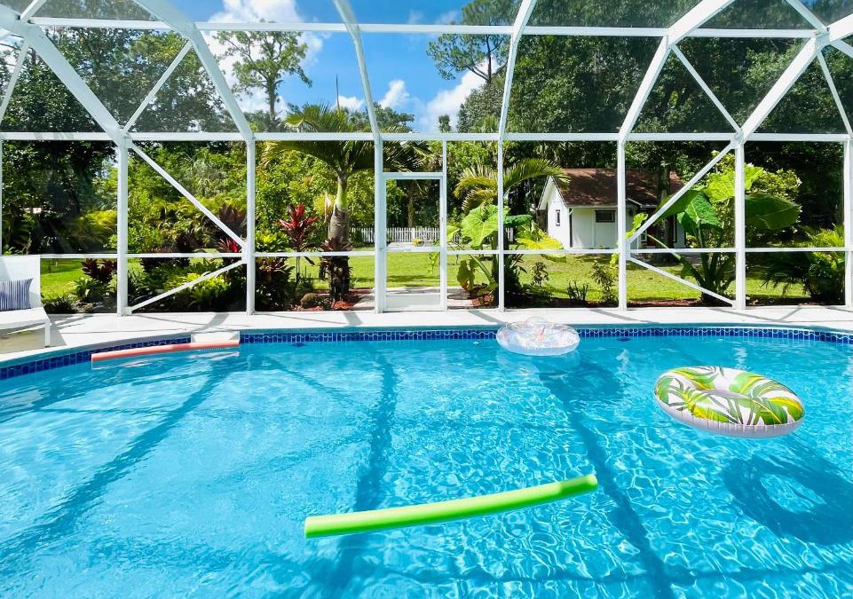 Jupiter Farms House | Luxury Jupiter Farm Getaway Pool, BBQ, Game Shed