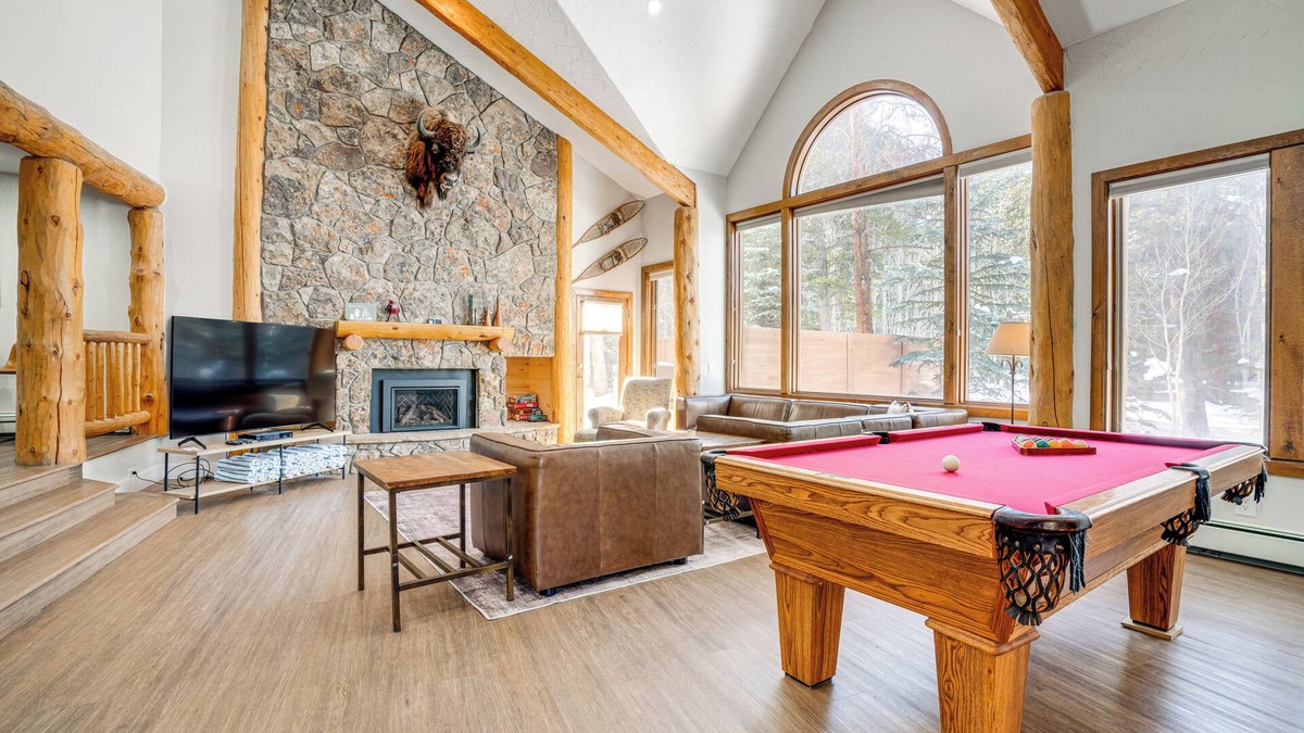 Keystone Cabin | Luxury Keystone Cabin w/Hot Tub, 1 Mi to Lifts!