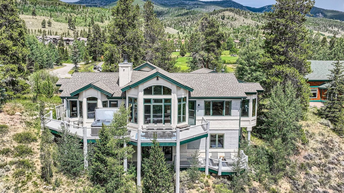 Elk Crossing House | Luxury Keystone River House w/Hot tub & Mtn Views