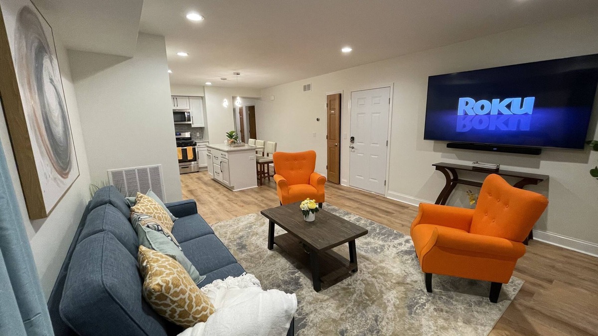 Kutzky Park Apartment | Luxury King Suite—Steps from Mayo Clinic Hospital