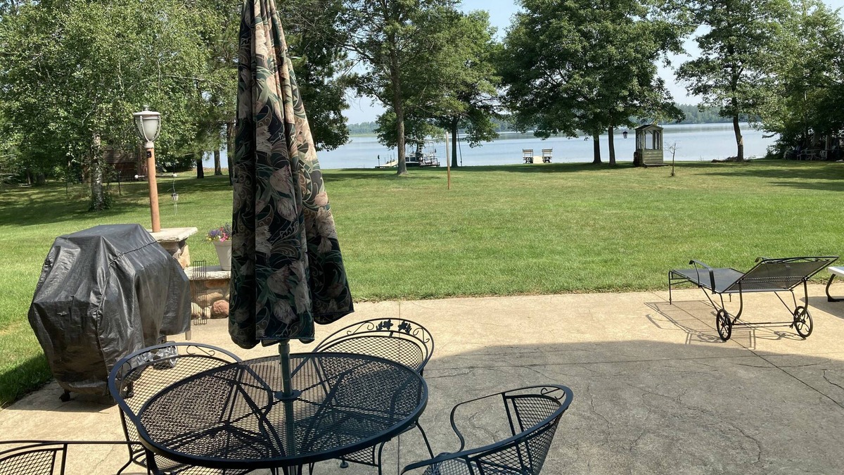 Minong Cabin | Luxury Lake Home Minong/Hayward All Year Fishing & Fun