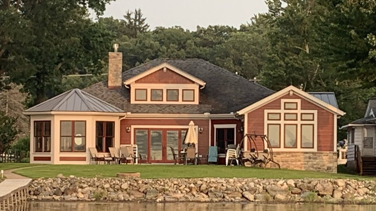 Bass Lake House | Luxury Lake House