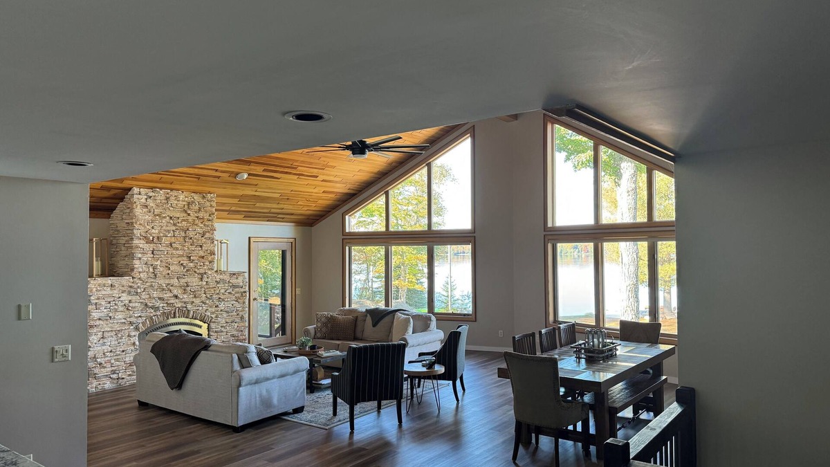 Marquette County House | Luxury Lake Michigamme Beach house