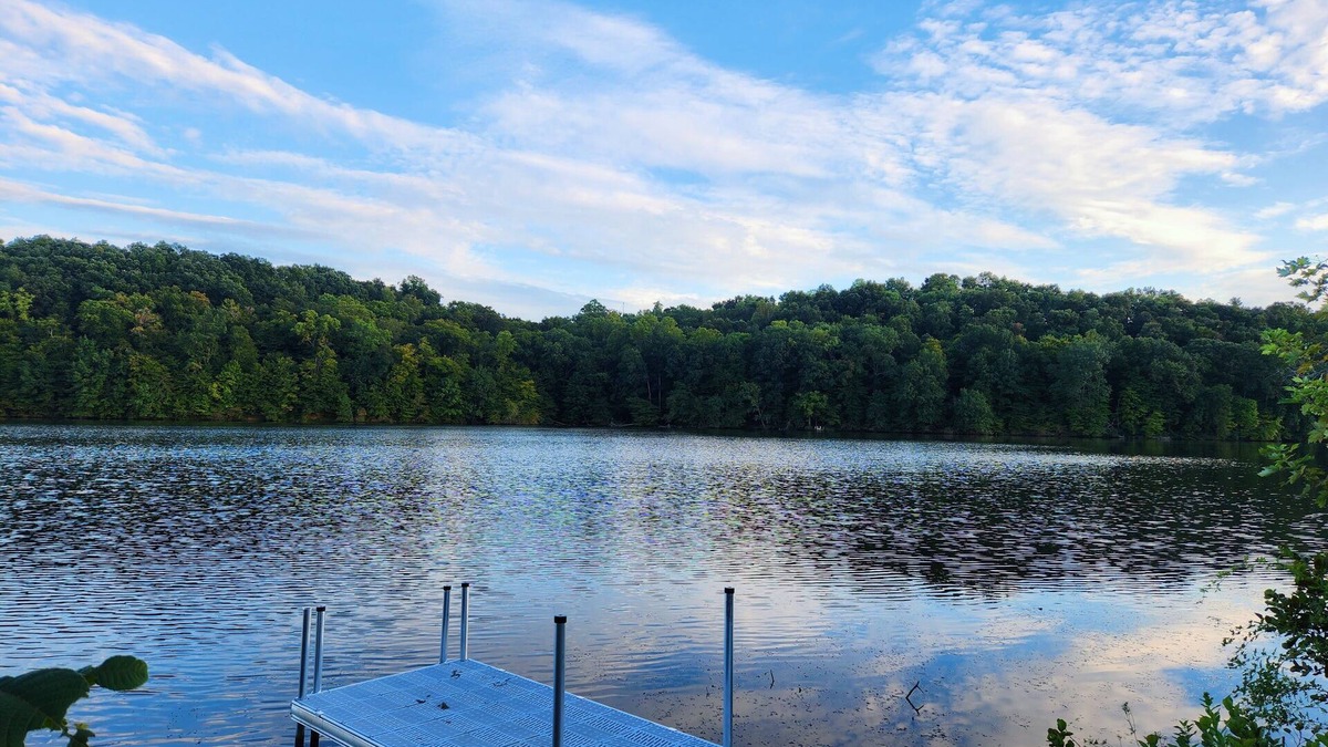 Logan Resort | Luxury Lake Resort - Panoramic Lake View on Lake Logan - Private Dock