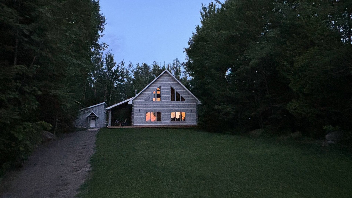 Algoma District Cabin | Luxury Lake Superior Log Home | Private Beach Outdoor Kitchen Sleeps 10
