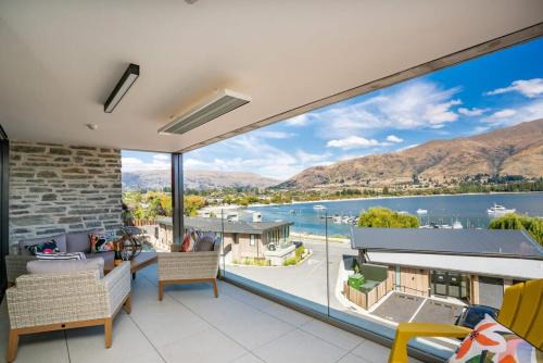 Wanaka Apartment | Luxury Lake View Apartment