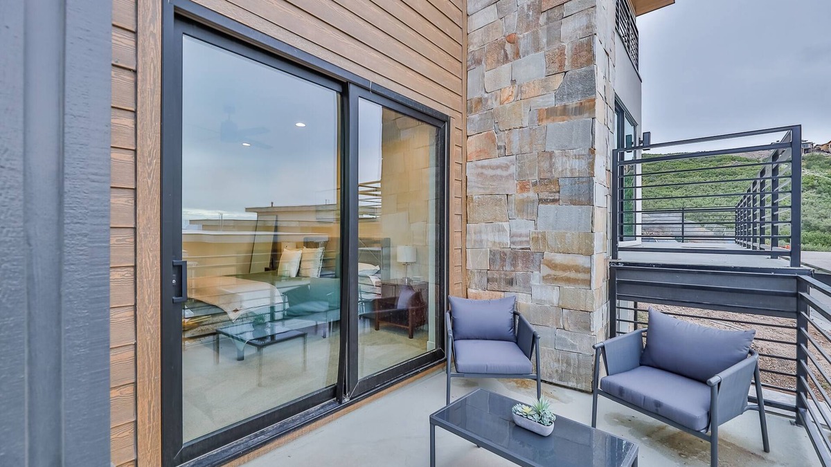 Hideout House | Luxury Lake View Home near Park City and Ski Resorts