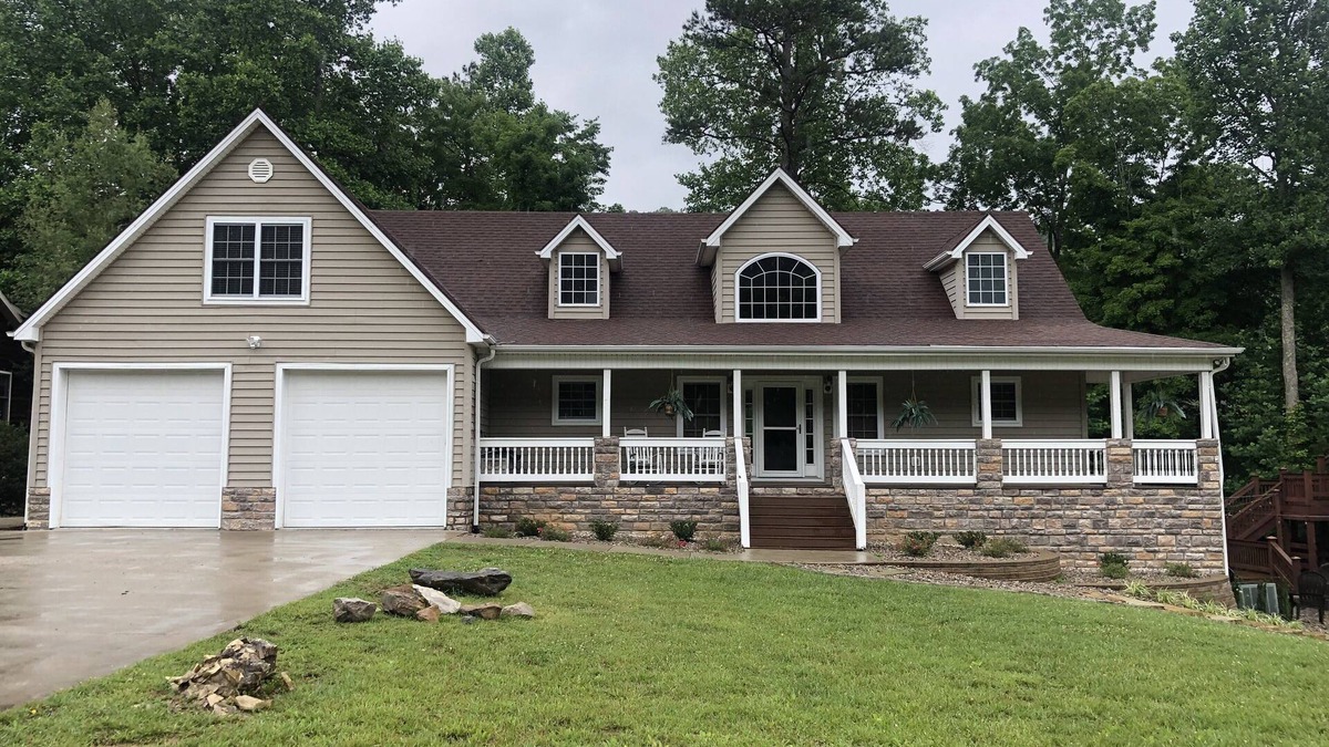 Sloans Valley House | Luxury Lakefront 7 Bedroom/5.5 Bath Home