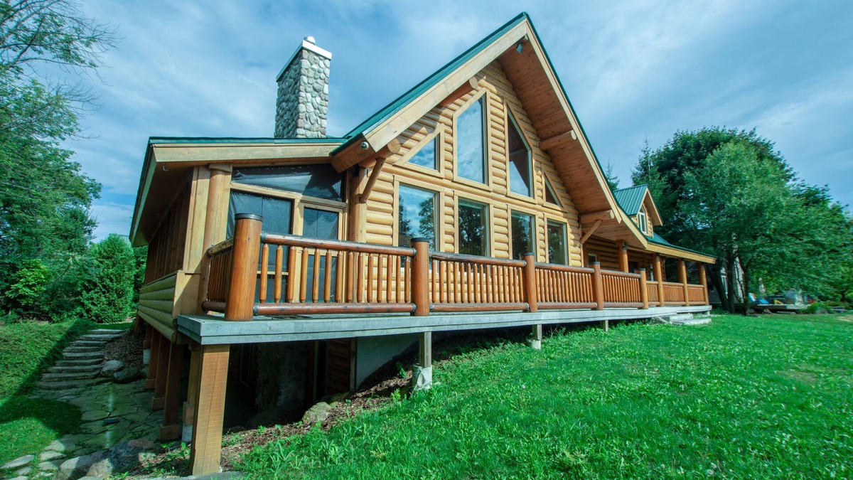 Zurich House | Luxury Lakefront Property w/private beach