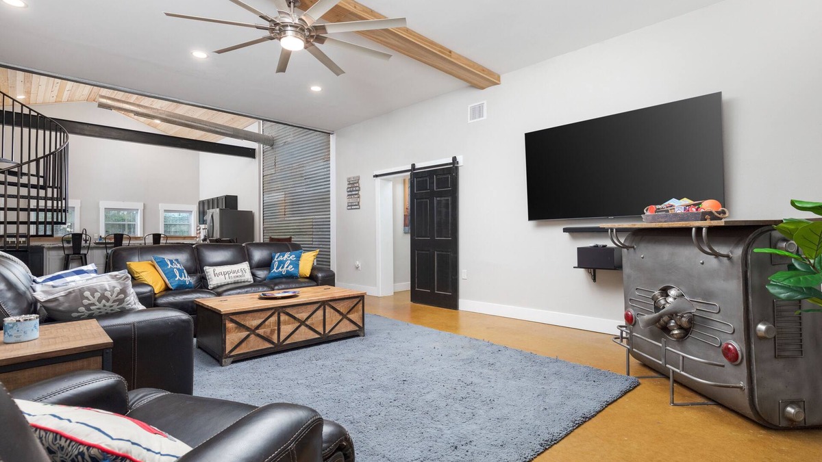 Pottsboro House | Luxury Lakehouse Private Group Getaway For The Whole Family