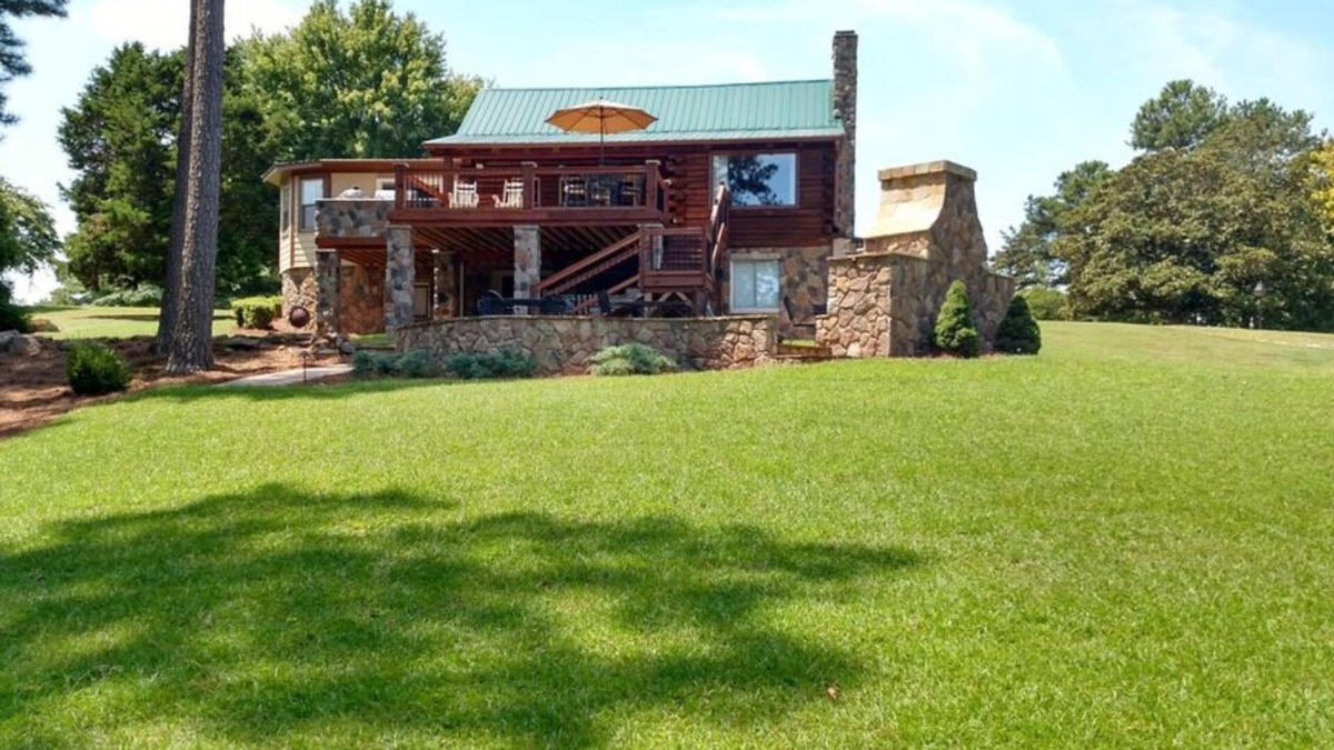 Littleton House | Luxury Lakeside Cabin - A Stone's Throw