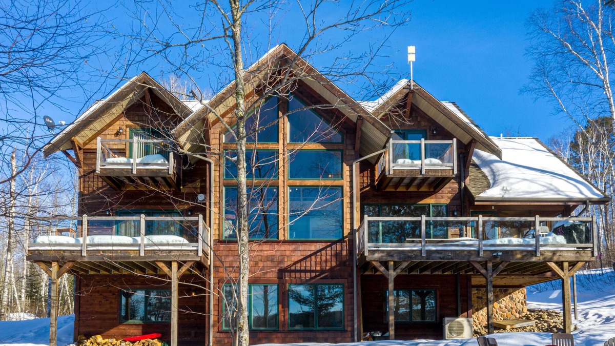 Embarrass House | Luxury Lakeside Living with Sauna; Ski/Golf/Bike/Hike/Kayak