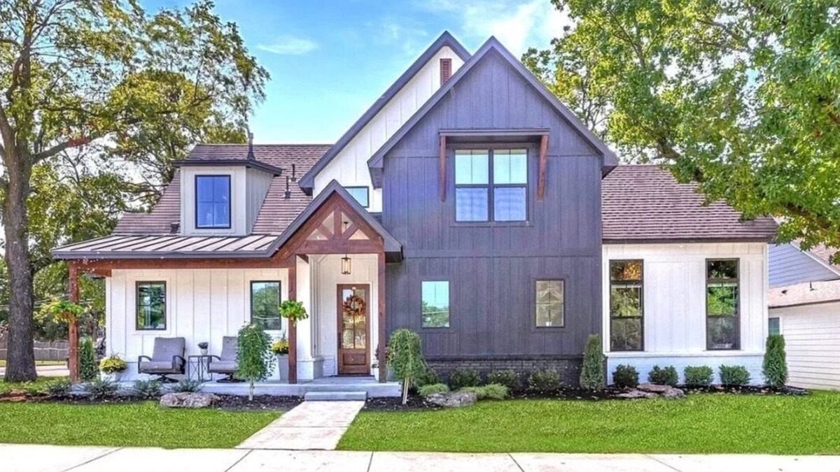 Broken Arrow House | Luxury Large New Construction